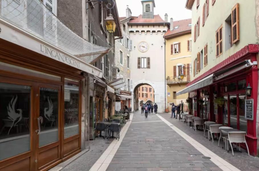 Chalet Charm In The Heart Of The Old Town Annecy Luaran gambar